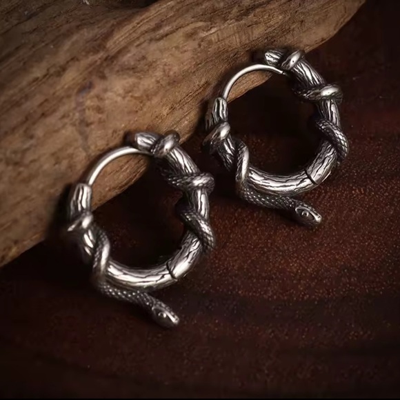 Gothic &Halloween vintage Silver Snake Hoop Earrings - Picture 1 of 5